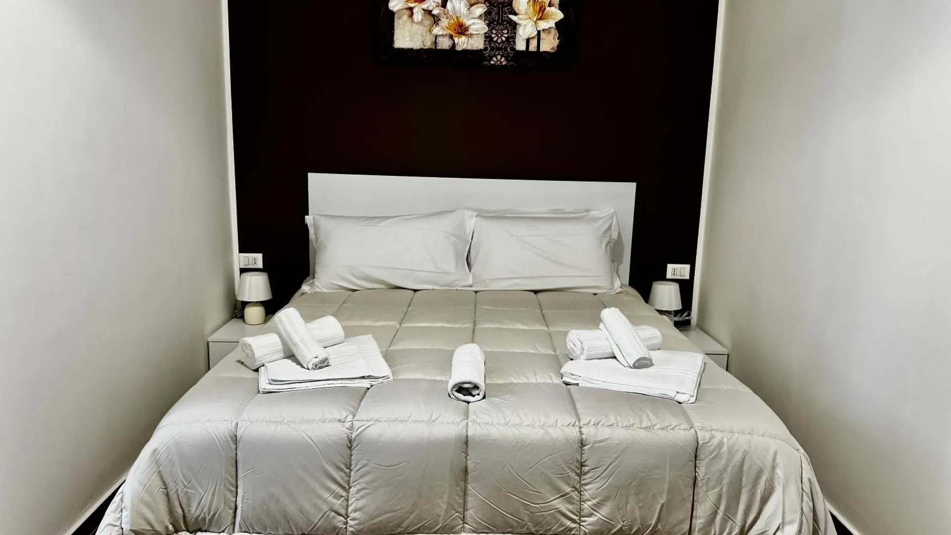 Regina Rooms Palermo Italy