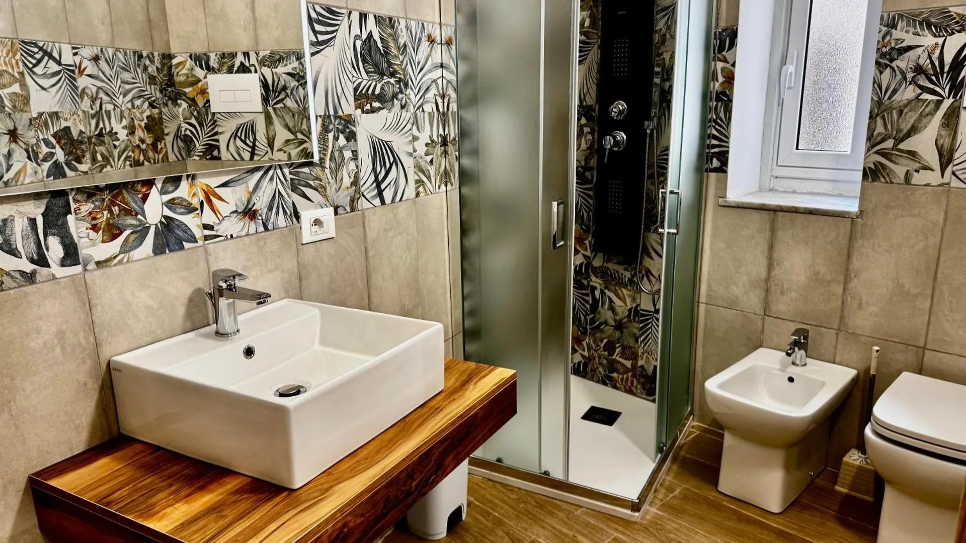 Regina Rooms Palermo