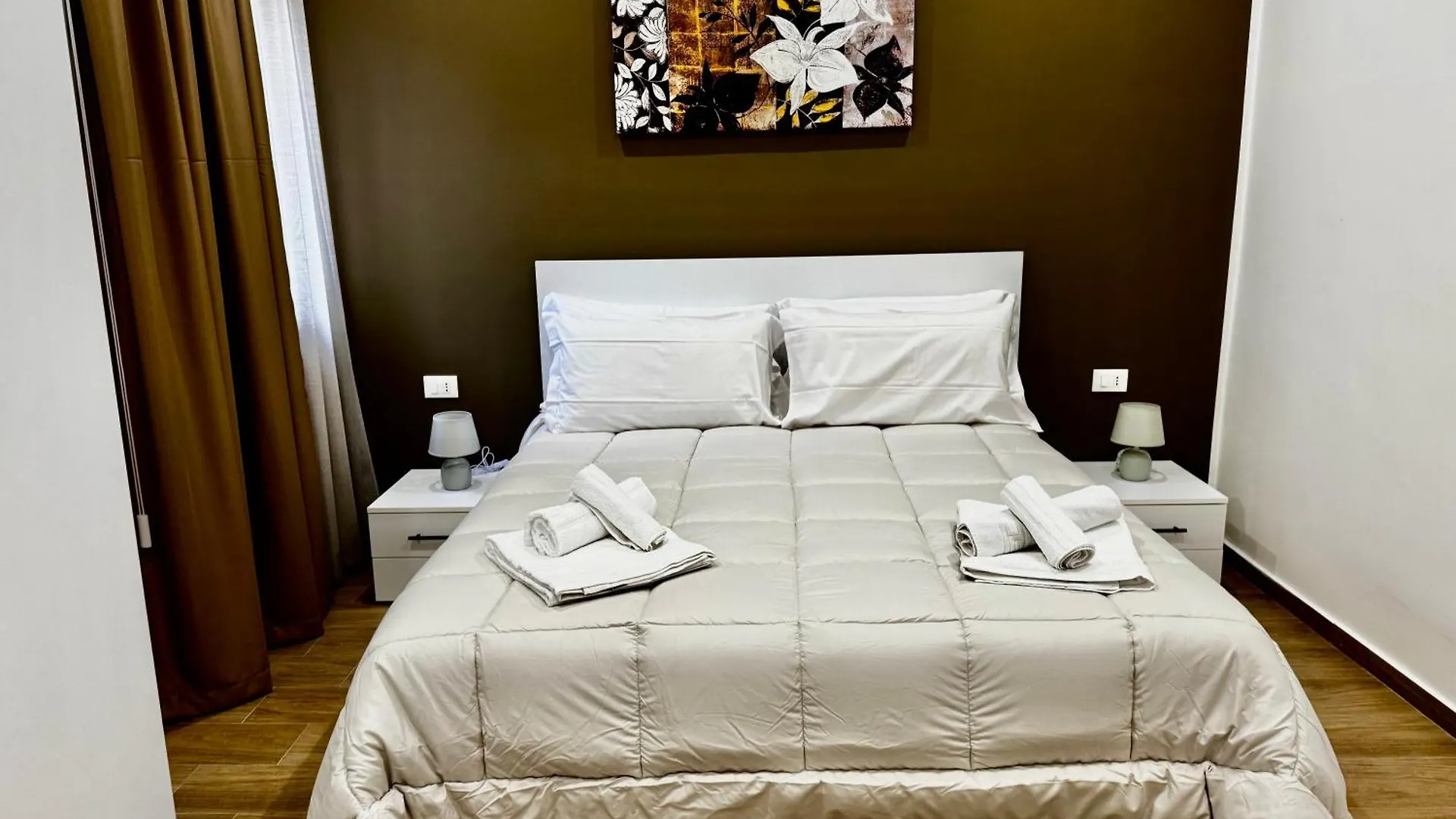 פלרמו Regina Rooms בית הארחה