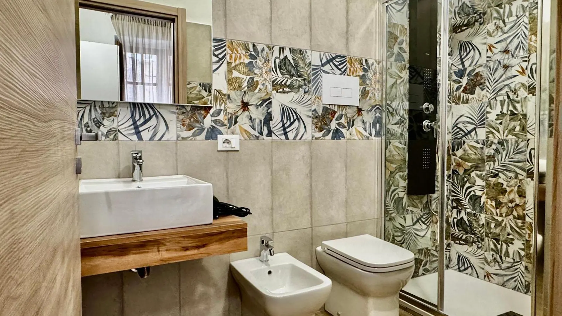 פלרמו Regina Rooms