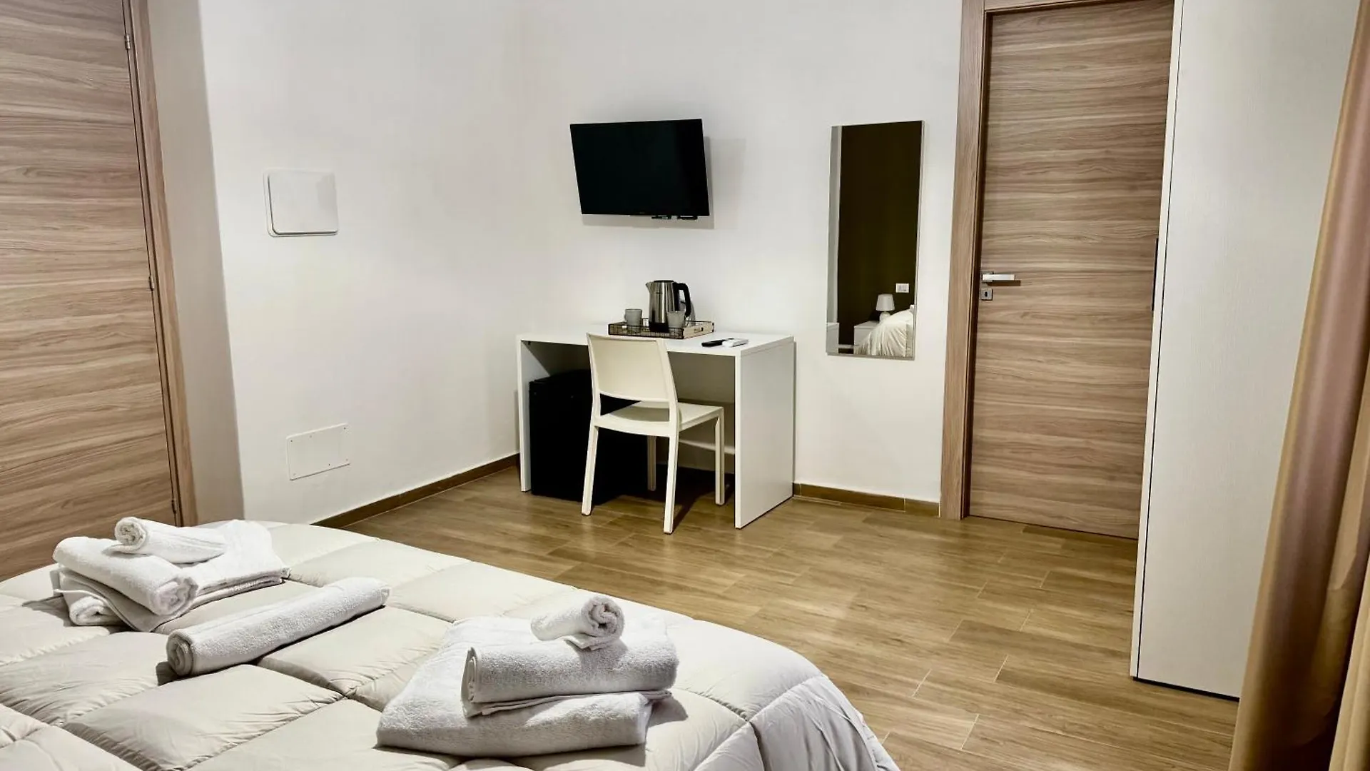 פלרמו Regina Rooms